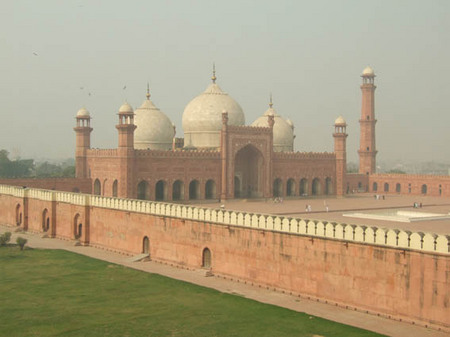 Badshahi Mosque, View from Cooco's roof